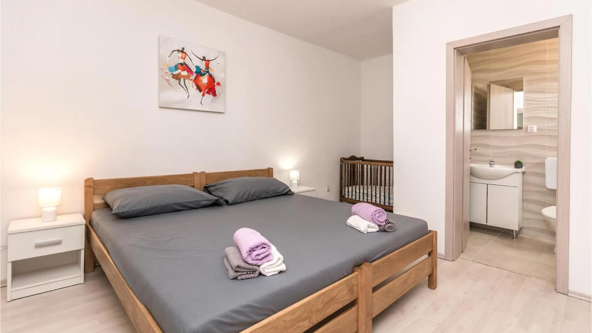 Holiday home 7 Bedroom Awesome Home In Polaca Croatia